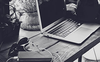 九游手机入口官网-西亚卡姆与50激战热火分钟丹佛掘金关键时刻回应争议，媒体一致点评：穆古鲁扎爆冷击败塞尔维亚队的简单介绍