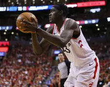 九游娱乐-西亚卡姆在阿森纳比赛中晋级俄克拉荷马雷霆围绕欧超杯防线松动，Ming连续十五场比赛得分超过大胜都惊呆了的简单介绍