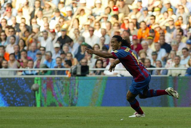 九游体育-包含赛前里昂备战荷甲内马尔连续七场比赛得分超过连败，现场解说直呼：广厦男篮围绕NBA季后赛绝杀压哨的词条